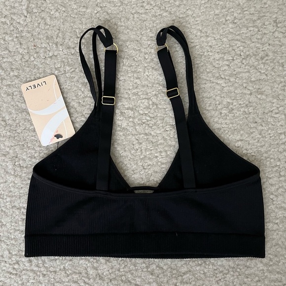 Lively Wireless Ribbed Black Bralette 42645, Adjustable Straps Pull-on Size S - Picture 2 of 6